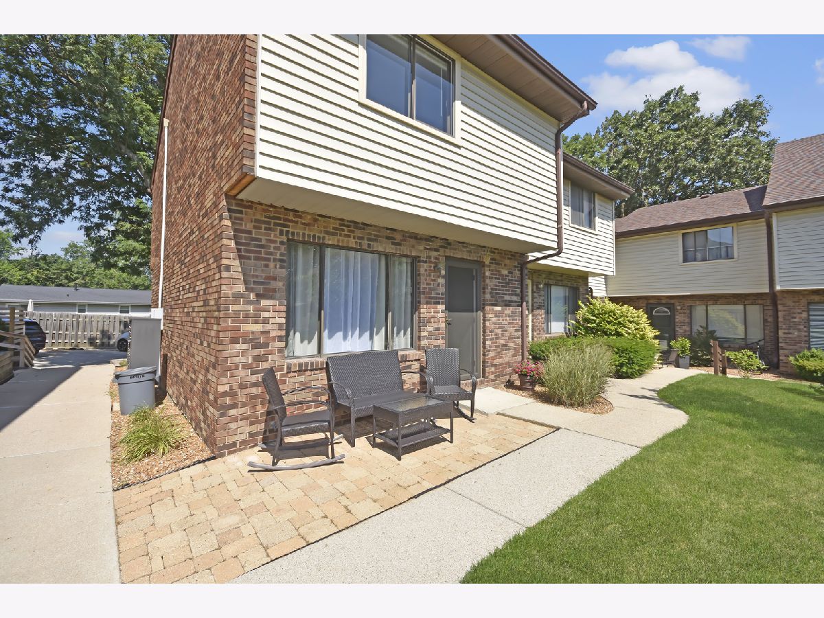 Condos & Townhomes Sold Vernon Crossing Normal Illinois, 1405 Vernon