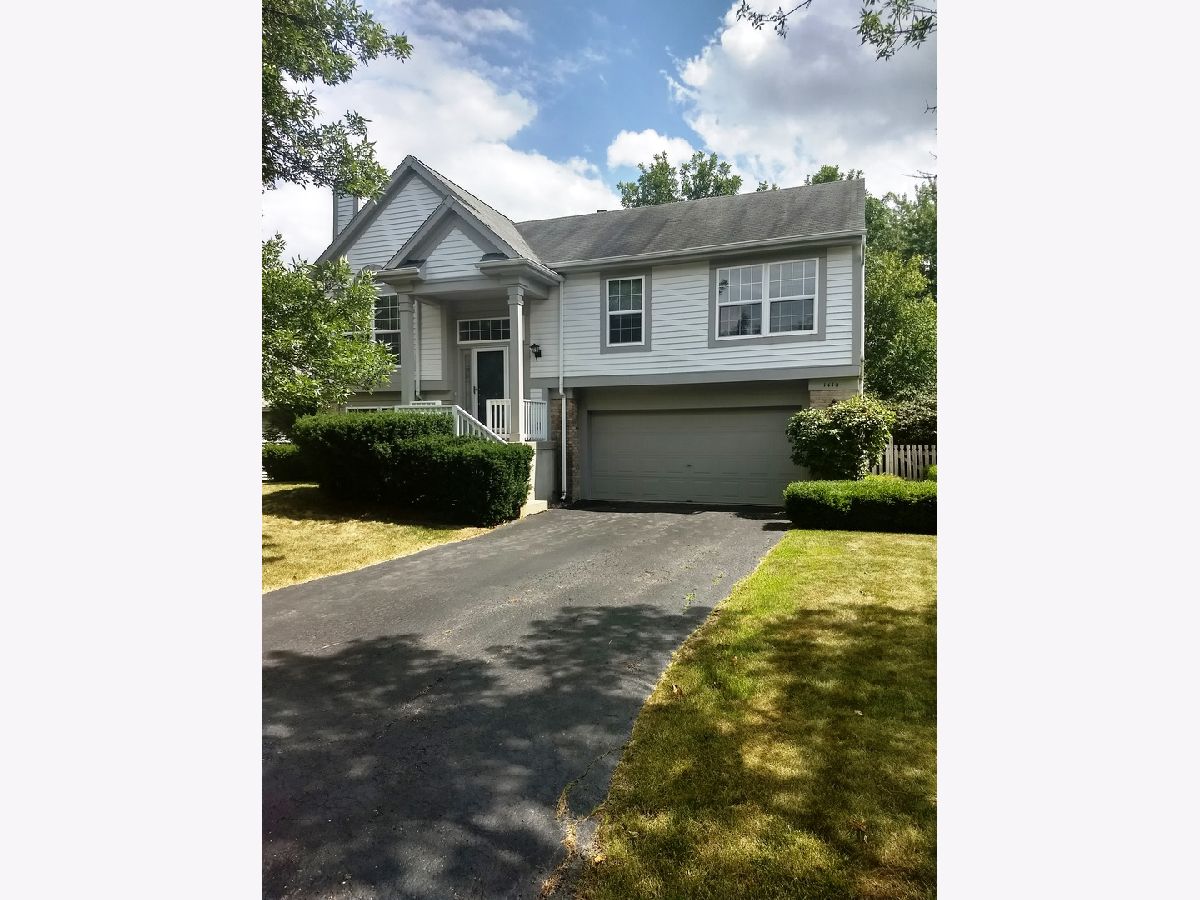 Homes Rented English Meadows Grayslake Illinois, 1410 Leeward