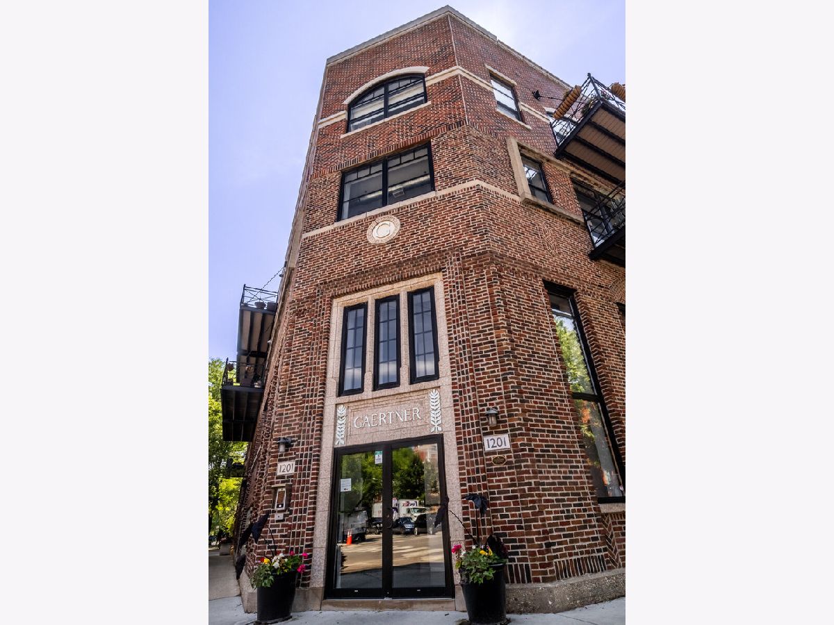 Condominiums Sold Gaertner Residences Chicago Illinois, 1201 Wrightwood