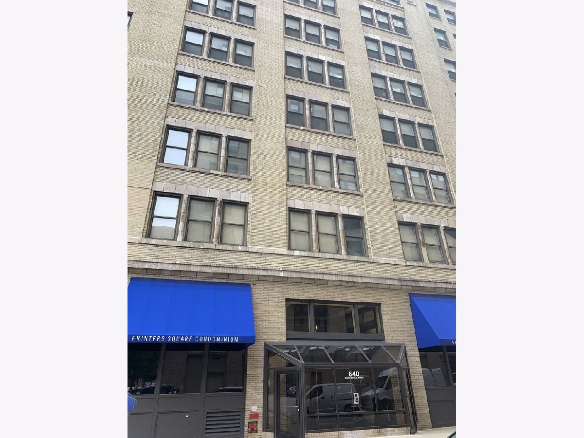 Condominiums Rented Printers Square Chicago Illinois, 640 Federal