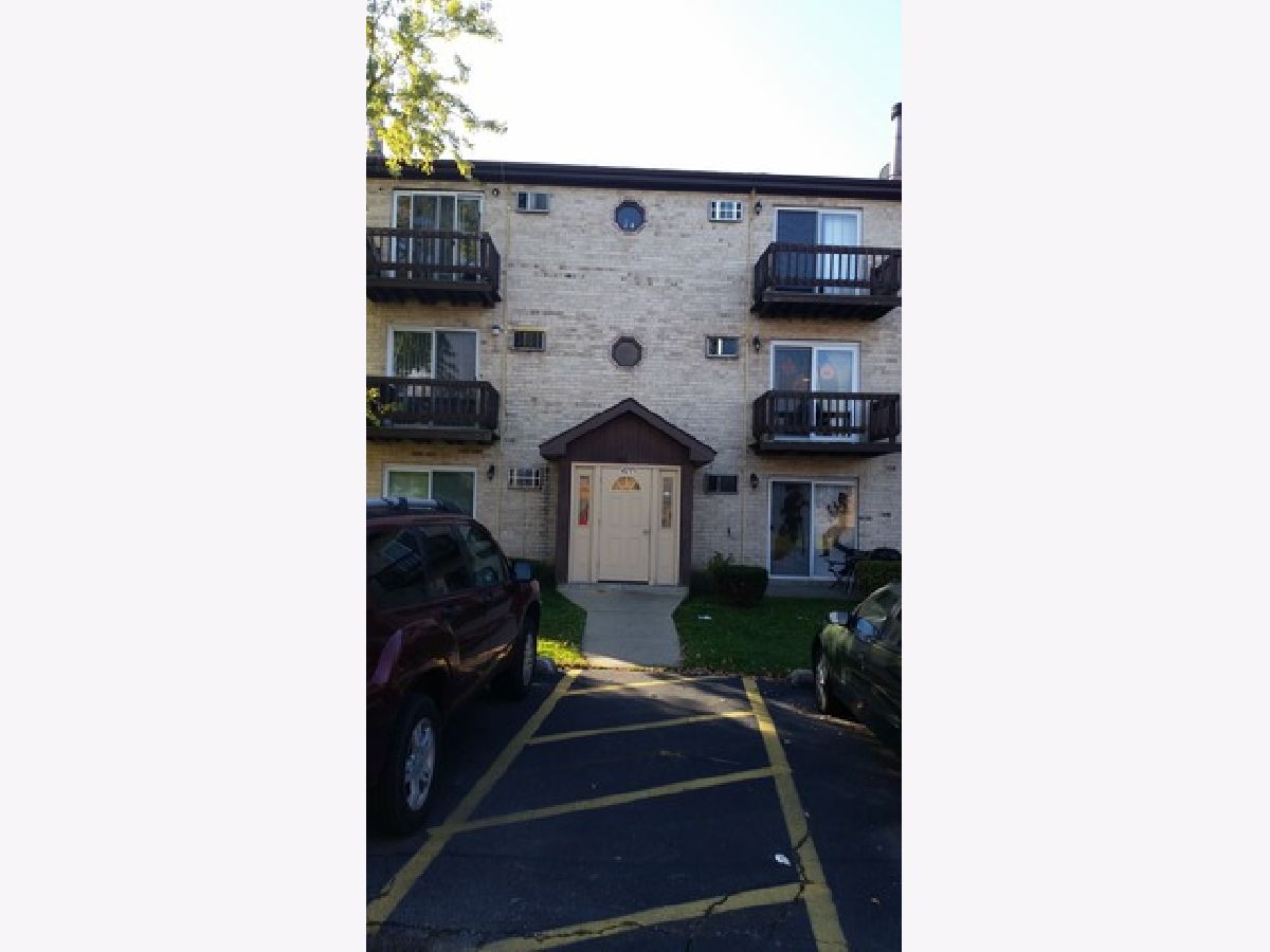 Condominiums Rented Stone Creek Arlington Heights Illinois, 4259 Jennifer