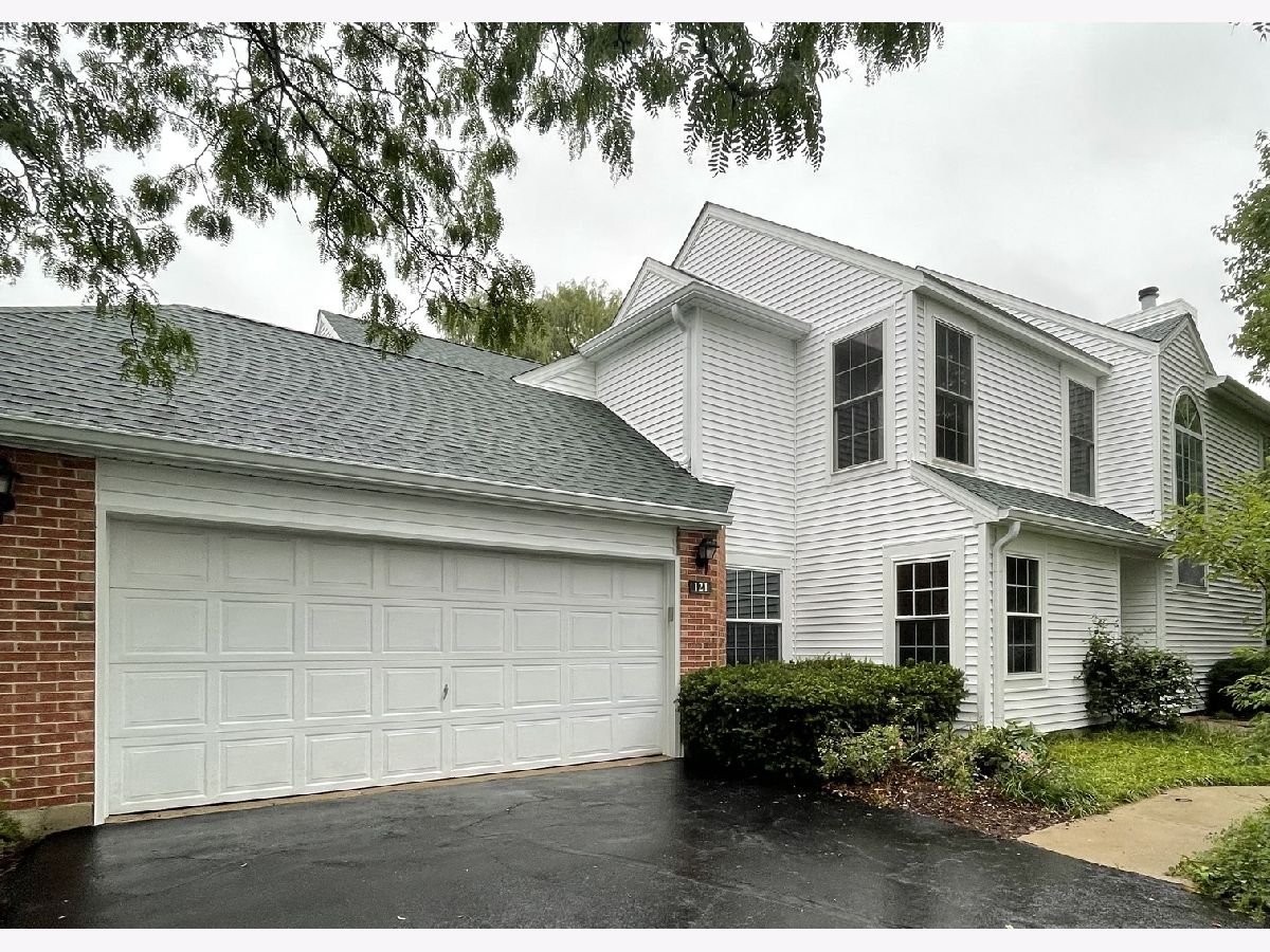 Townhomes & Condos Rented The Hamptons Lake Bluff Illinois, 121 Pembroke