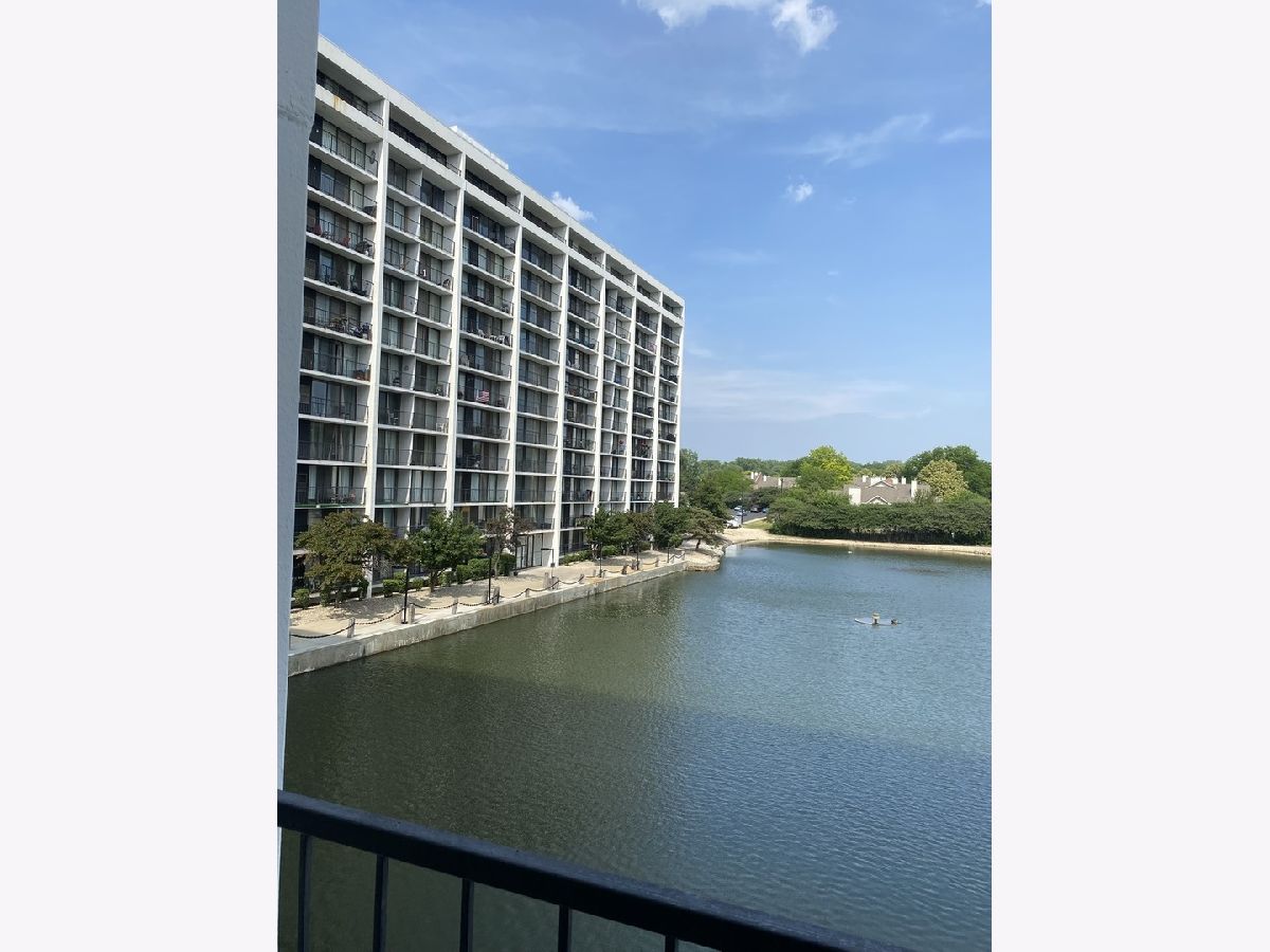 Condominiums Sold Cove Landing Lombard Illinois, 2005 Finley