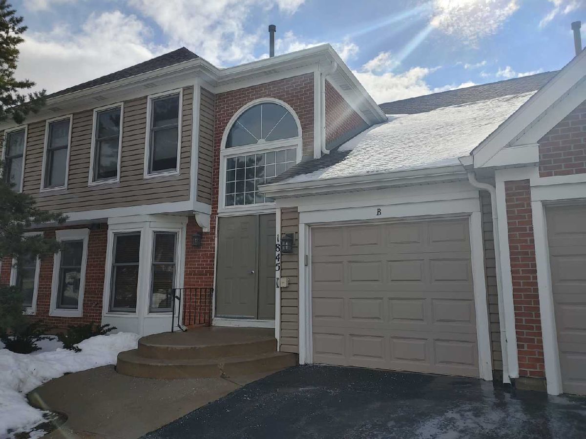 Condos & Townhomes Sold Fox Run Elk Grove Village Illinois, 1845 Fox Run