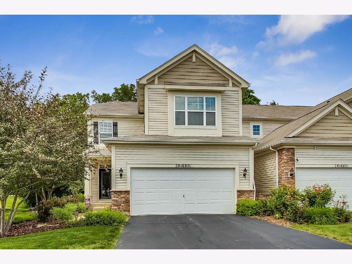 Townhomes & Homes Sold Whitmore Place St Charles Illinois, 34W680 Roosevelt