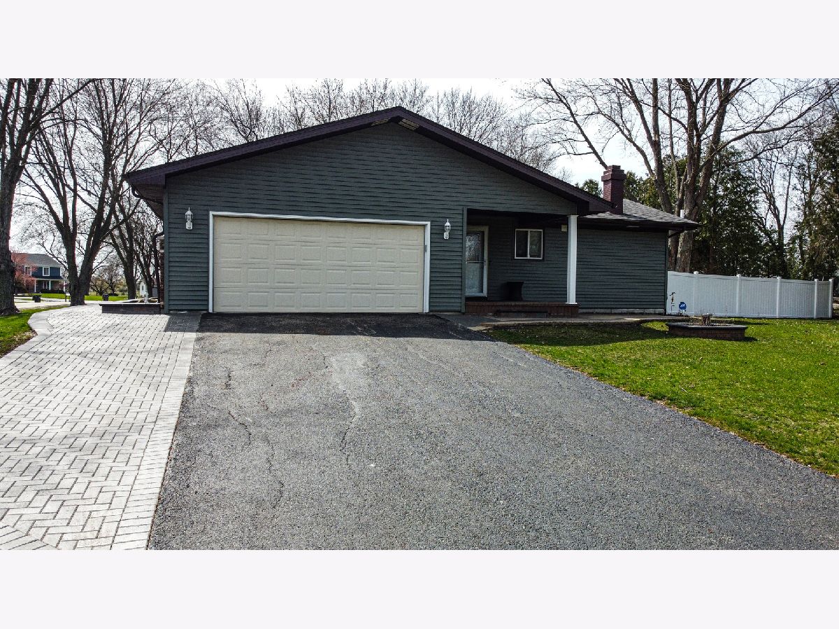 Homes Rented Andermann Acres Naperville Illinois, 10412 Dawn
