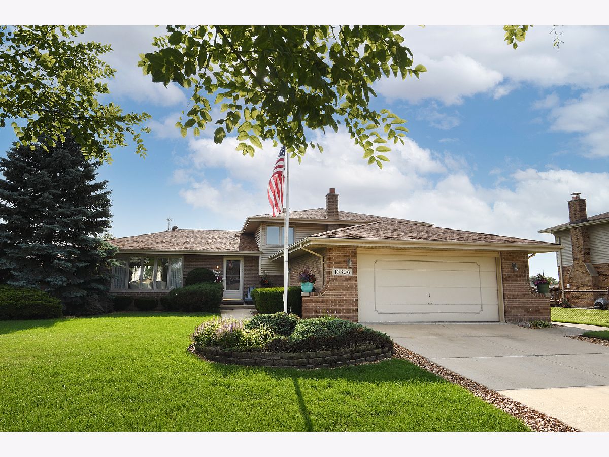 Homes & Townhomes & Condos Sold Meadow Park Tinley Park Illinois, 16306 Bormet