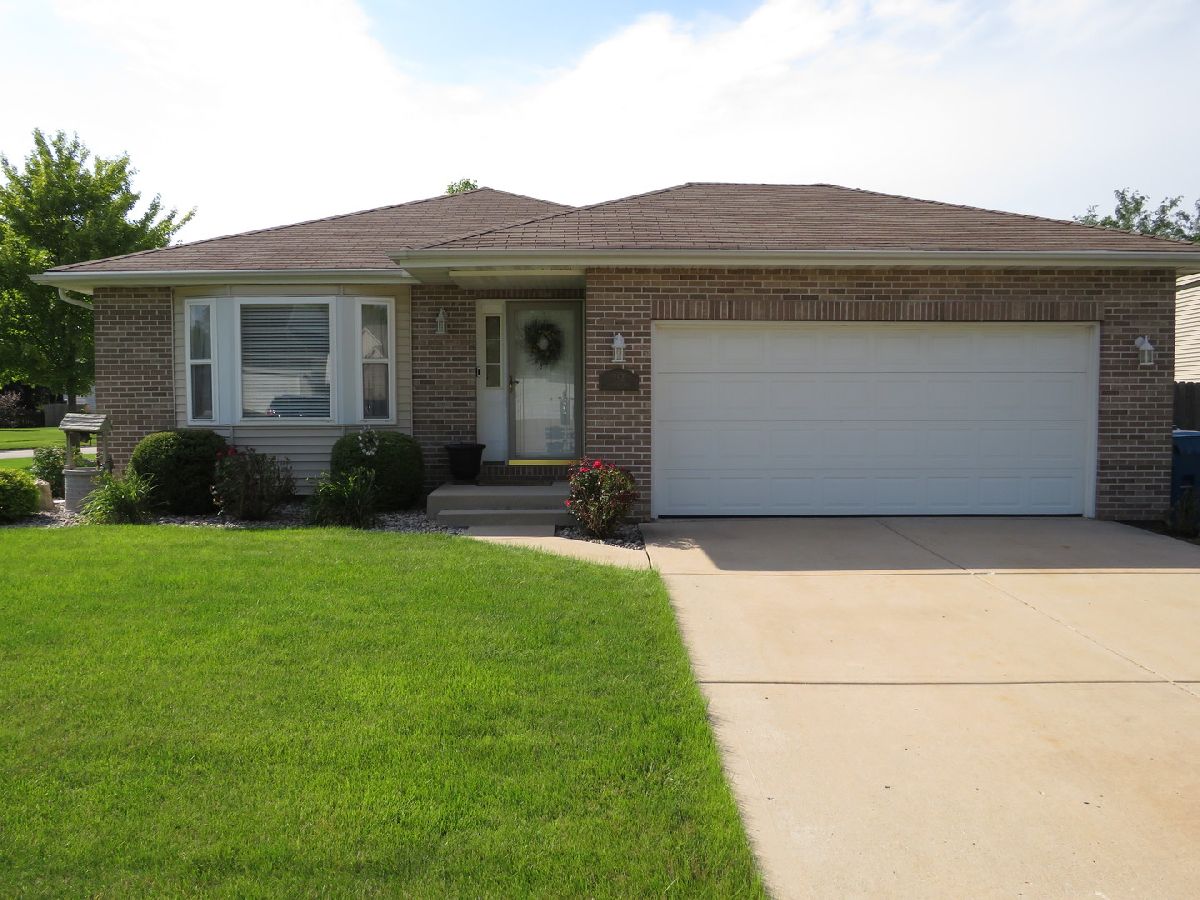 Homes Sold Cobblestone Court Morris Illinois, 792 Cottage