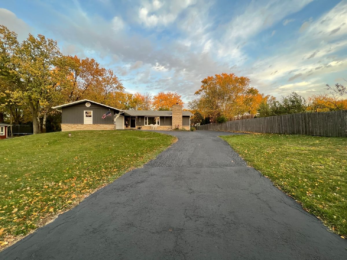 Homes Sold Bruce Lake Downers Grove Illinois, 7925 Fairmount