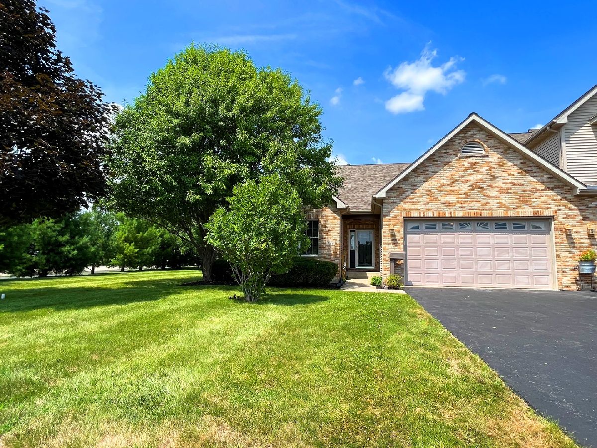 Condos & Townhomes & Homes Sold Westfield Meadows Sandwich Illinois, 727 Charlotte