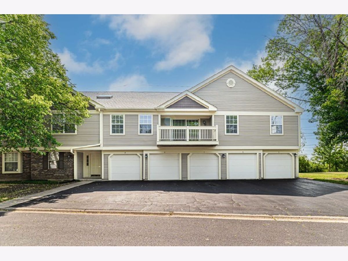 Condos & Townhomes Rented Cambridge Chase Mundelein Illinois, 1218 Ballantrae