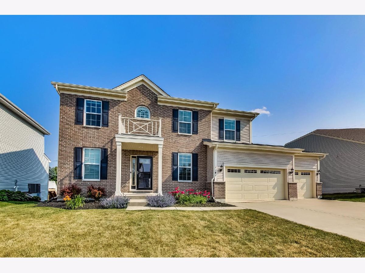 Homes & Townhomes Sold Coves Algonquin Illinois, 1141 Kingsmill