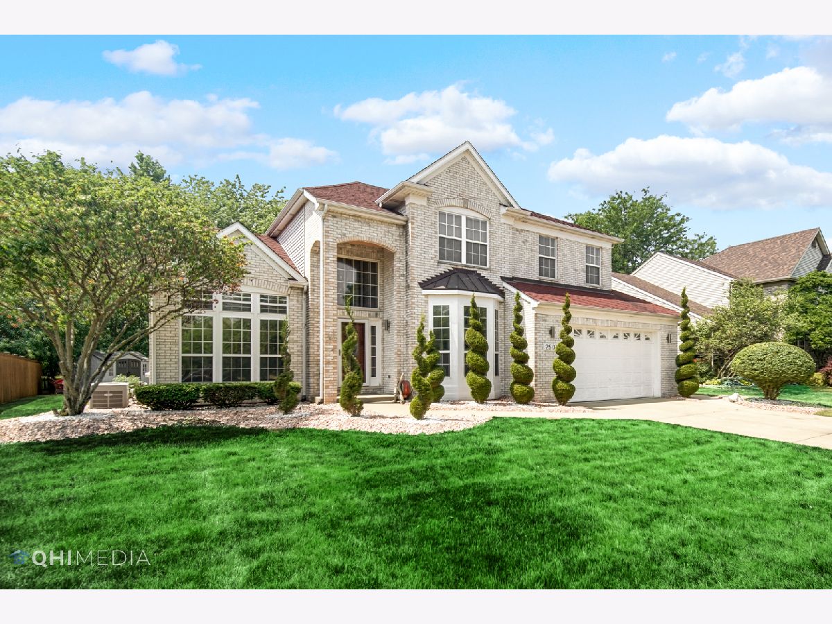 Townhomes & Condos & Homes Sold Riverwalk Plainfield Illinois, 2507 Riverwalk