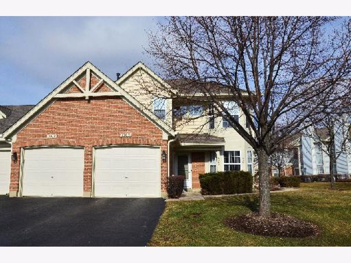 Townhomes & Condos & Homes Rented Essex Village Crystal Lake Illinois, 636 Village