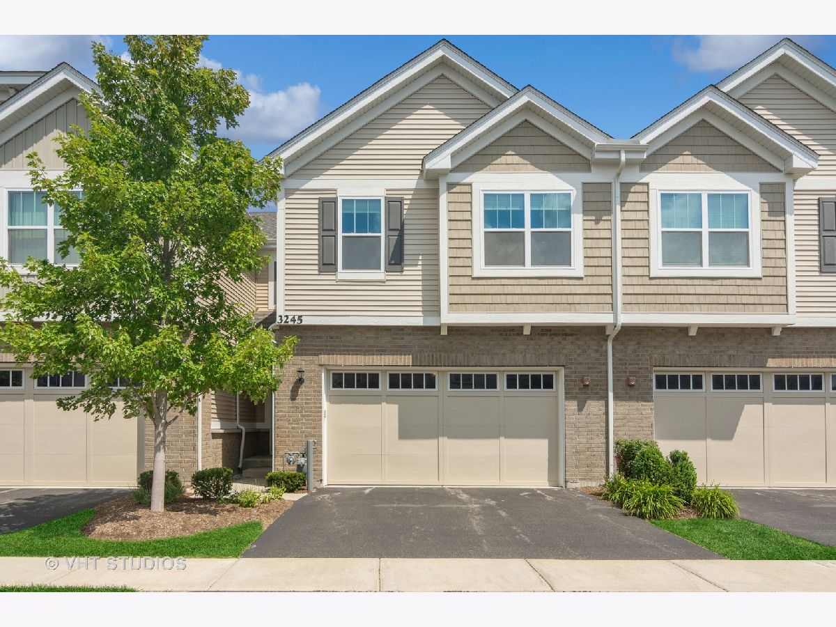 Condos & Townhomes Sold Lexington Heritage Arlington Heights Illinois, 3245 Heritage