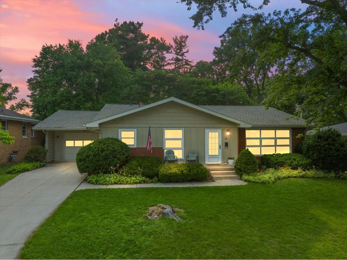 Homes Sold Indian Hills Bloomington Illinois, 4 Foley