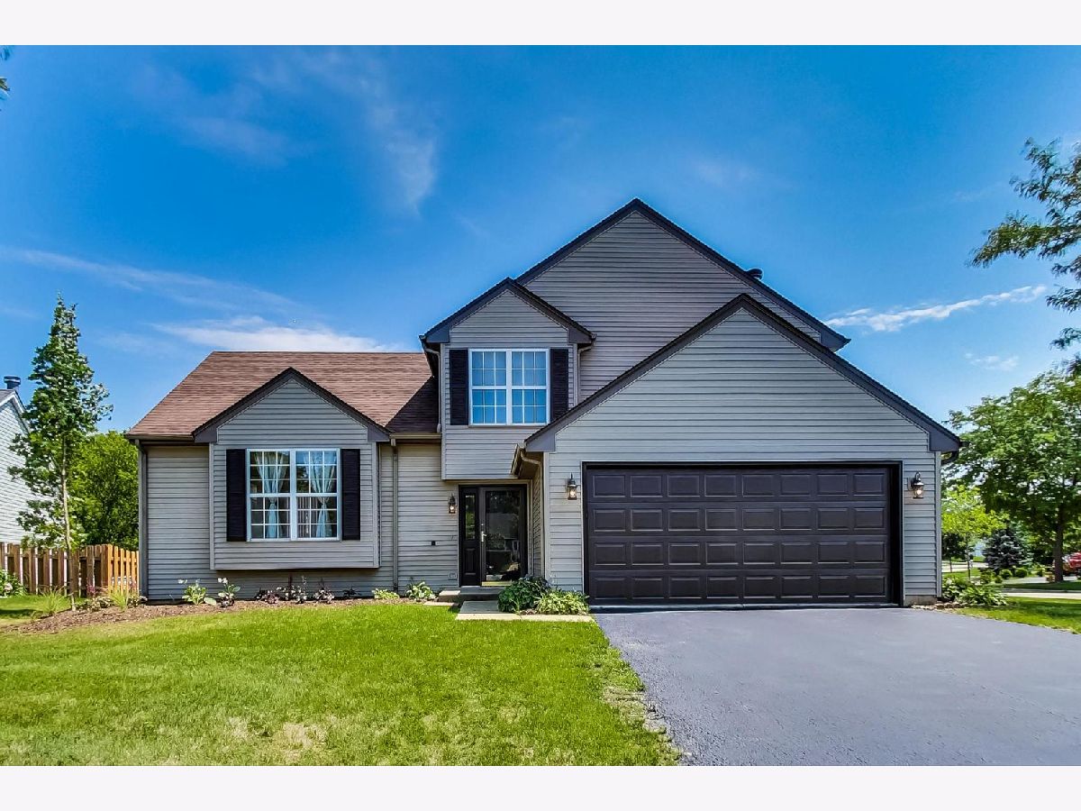 Homes Sold Hidden Valley Lake In The Hills Illinois, 2 Kay