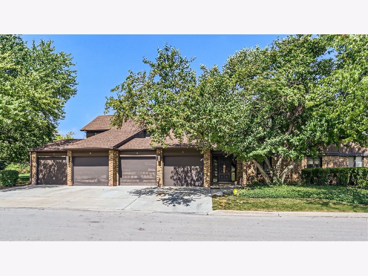 Condominiums Sold Manor Homes Of Century Oaks Elgin Illinois, 35 Creekside