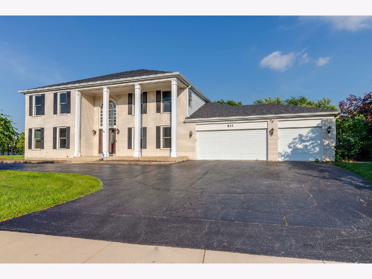 Homes Sold Plumwood Estates Schaumburg Illinois, 811 Heatherstone