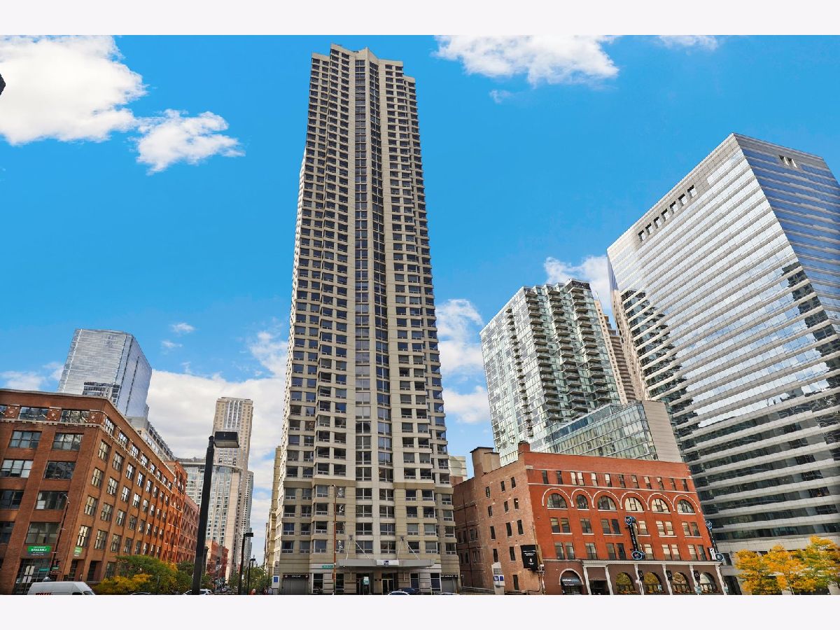 Condominiums Rented Plaza 440 Private Residences Chicago Illinois, 440 Wabash