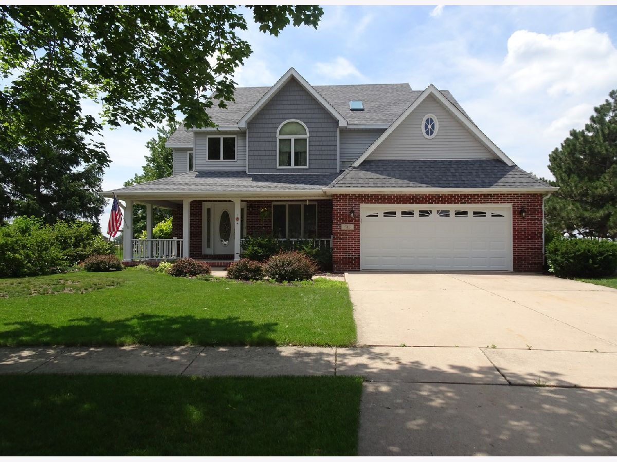 Homes Sold Aero Haven New Lenox Illinois, 916 Armstrong