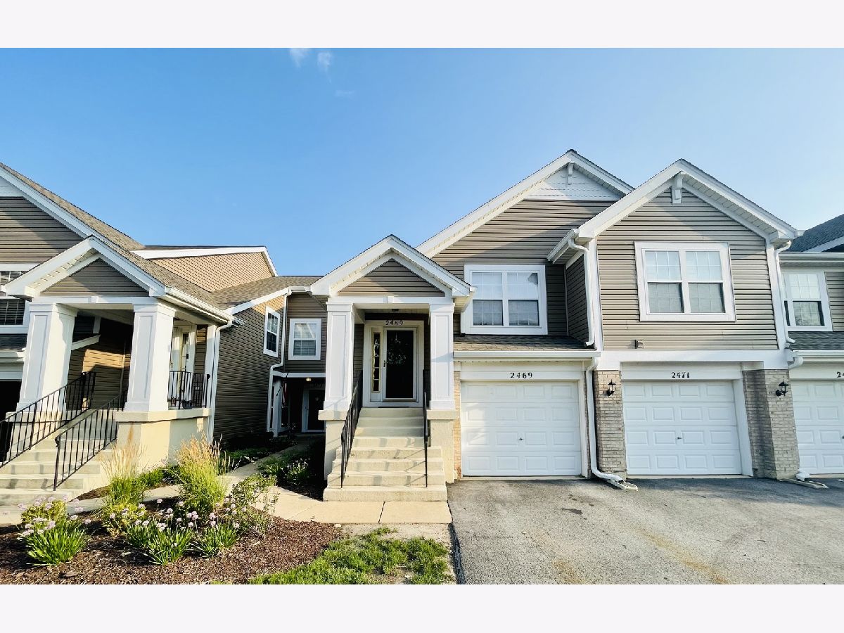 Townhomes Rented Parkside At Countryside Aurora Illinois, 2469 Wilton