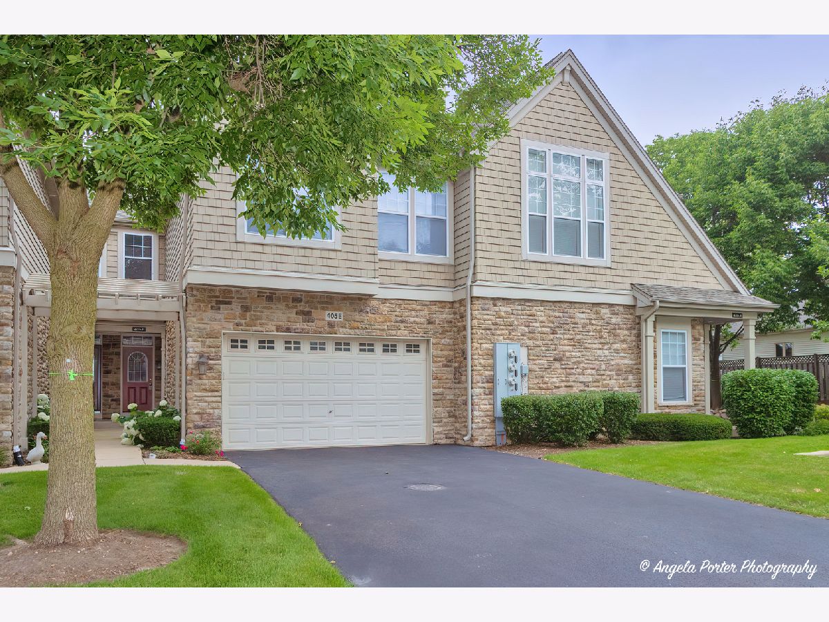 Townhomes & Condos Sold Sunset Ridge Wauconda Illinois, 405 Lake