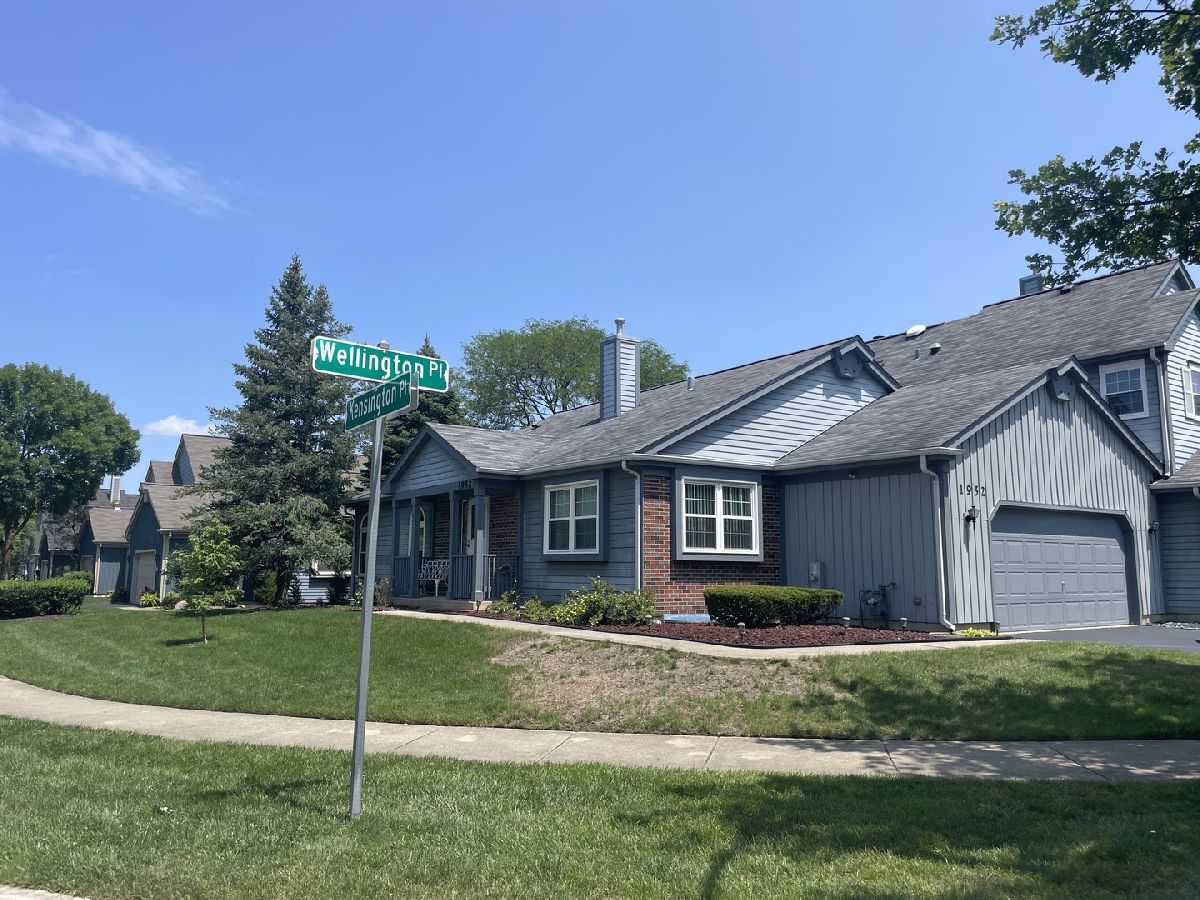Townhomes Sold Kensington Place Downers Grove Illinois, 1952 Wellington