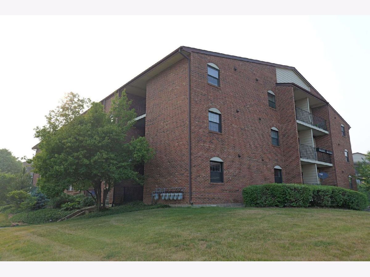 Condominiums Sold Chatham Place Buffalo Grove Illinois, 760 Weidner
