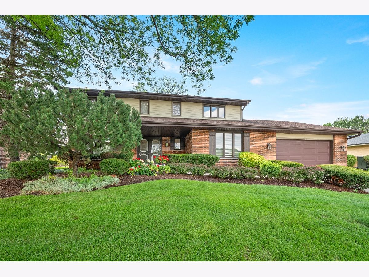 Homes Sold Waterford Willowbrook Illinois, 215 Waterford