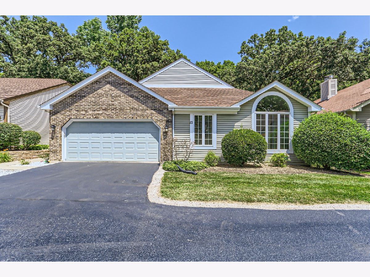 Condos & Townhomes & Homes Sold Spring Oaks Elgin Illinois, 17 White Oak