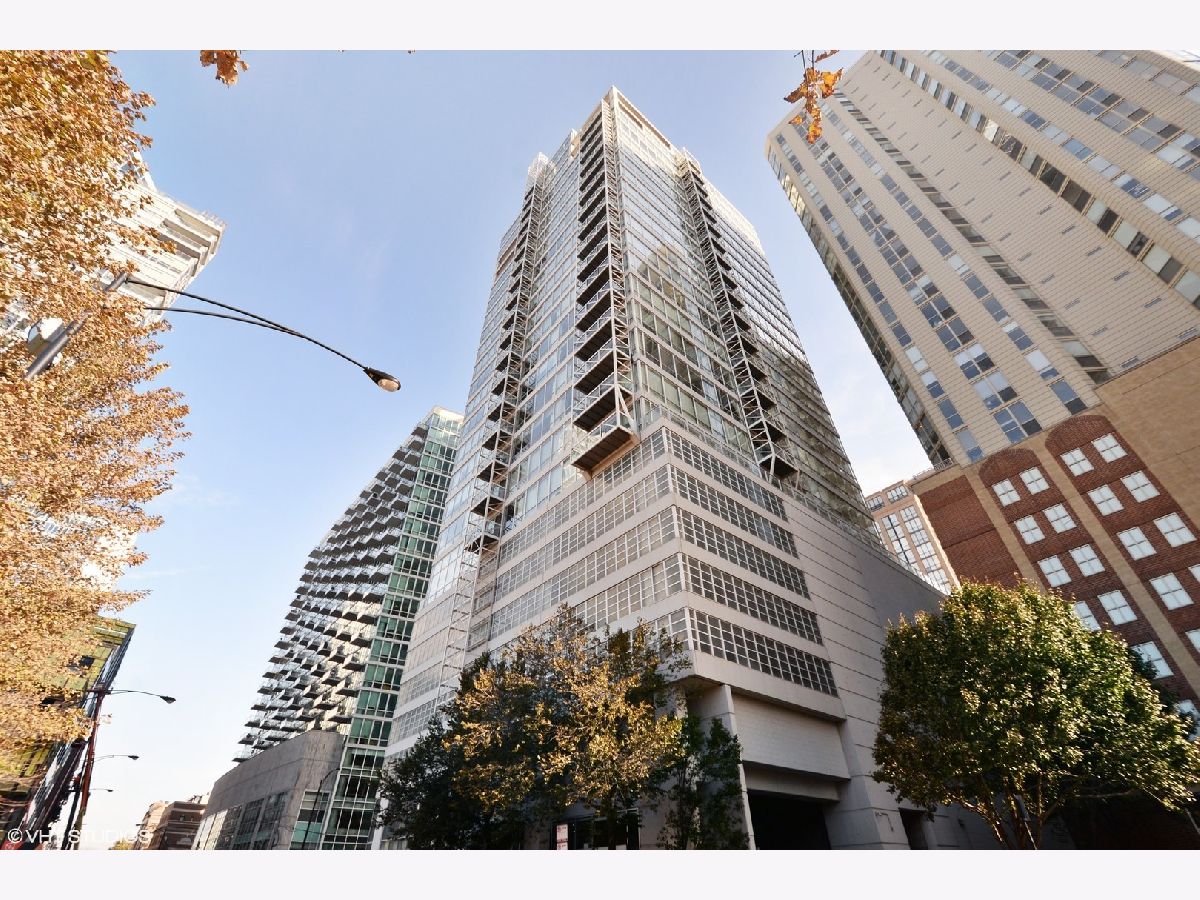 Condominiums Sold Kingsbury On The Park Chicago Illinois, 653 Kingsbury