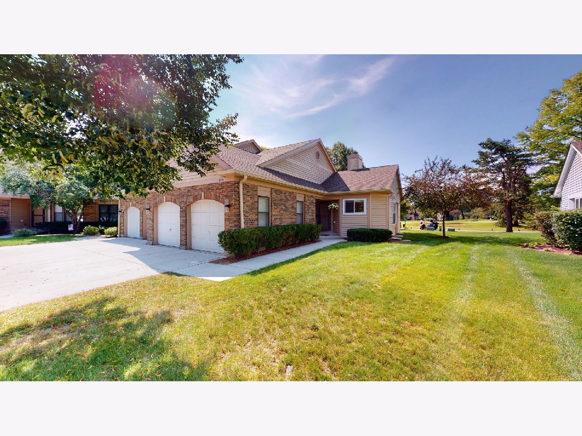 Woodlands Of Fiore Buffalo Grove IL, Townhomes & Condos & Homes For