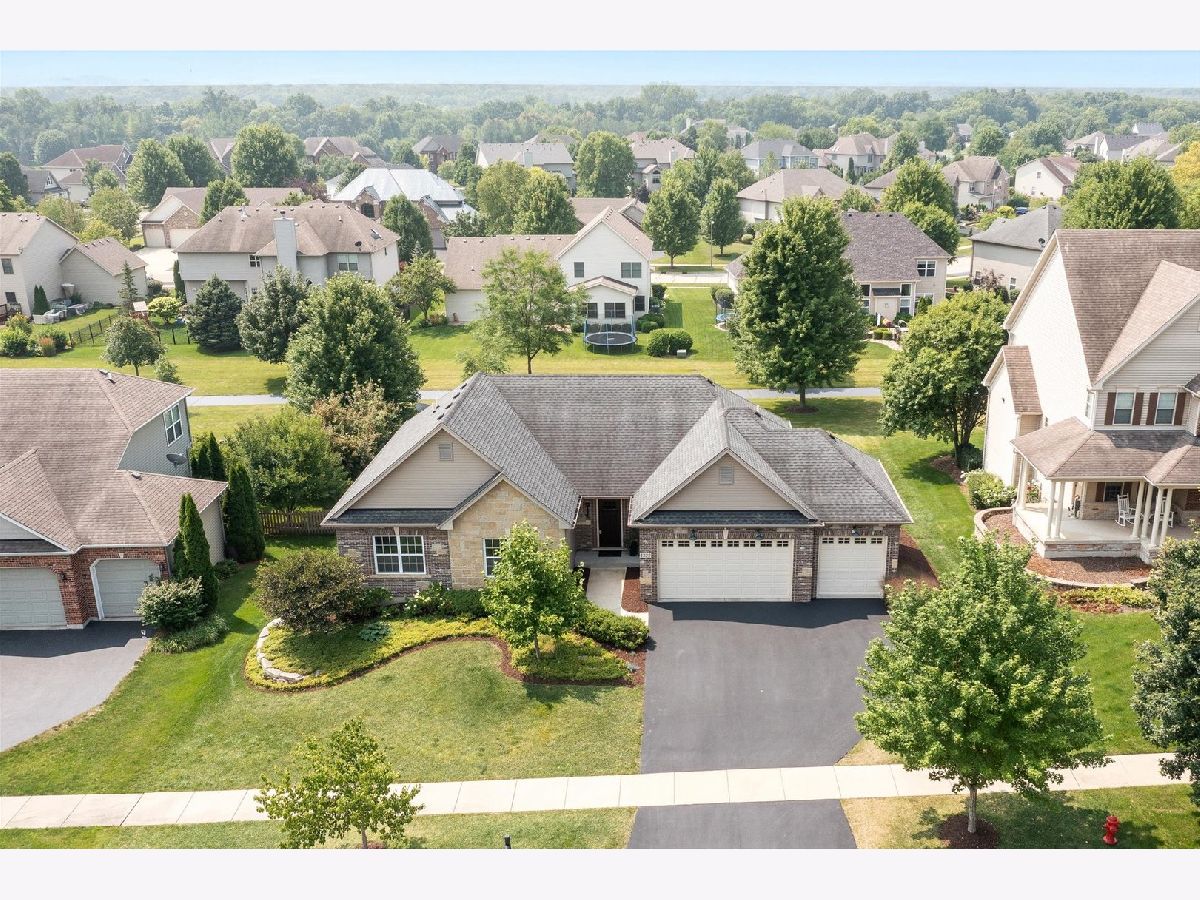 Homes Sold Heartland Circle Yorkville Illinois, 1322 Deerpath