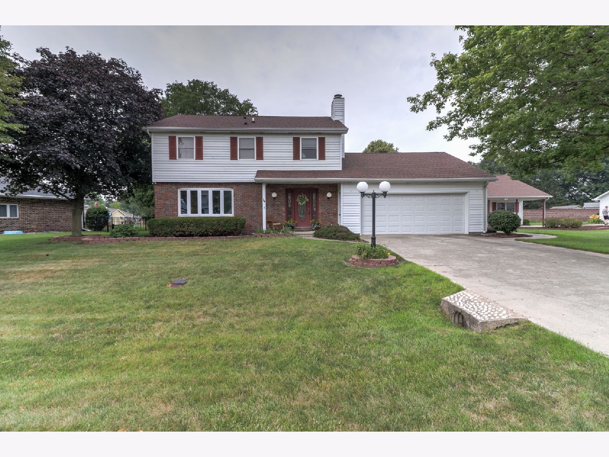 Homes Sold Prairie Acres Tuscola Illinois, 14 Prairieview