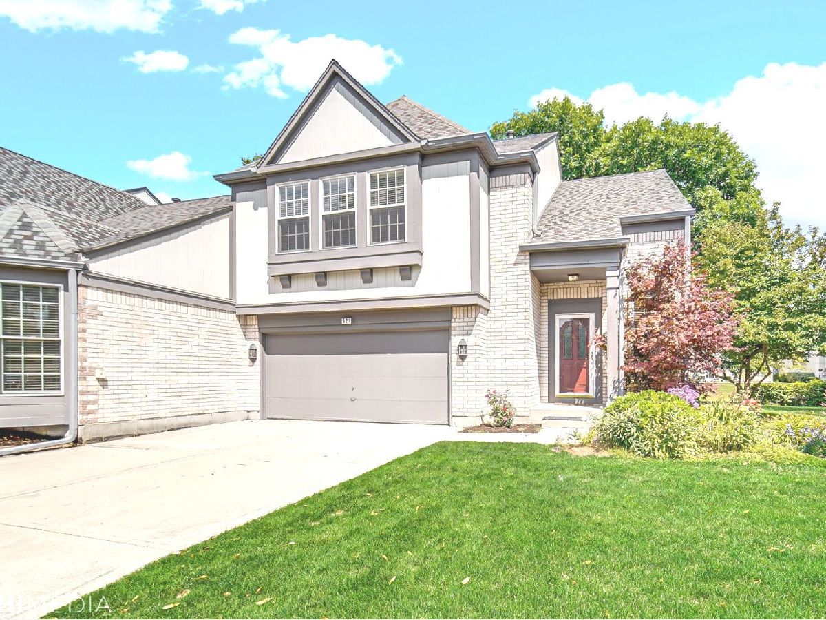 Townhomes Sold Cherbourg Buffalo Grove Illinois, 521 Cherbourg