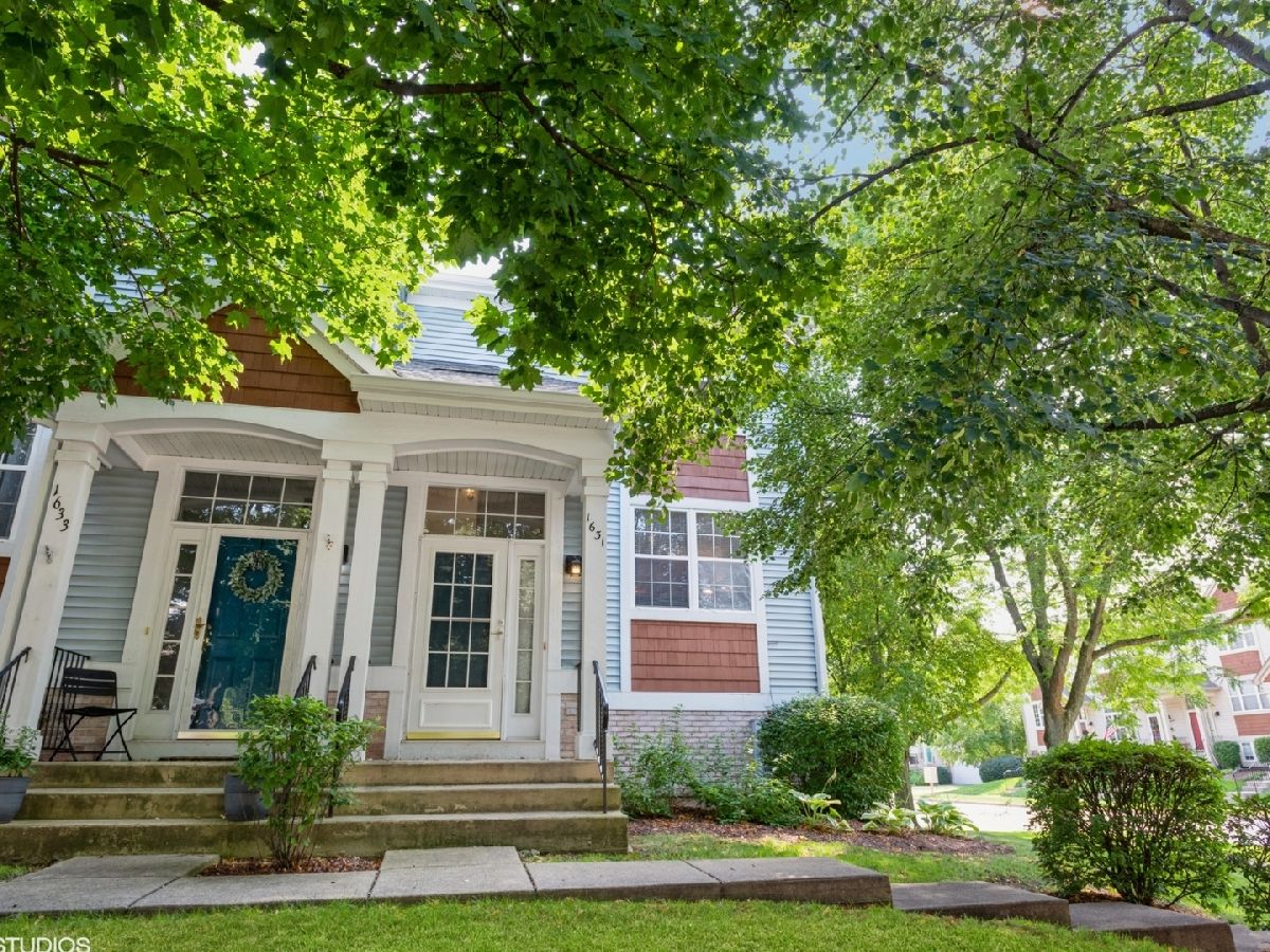 Townhomes Sold Appletree West Chicago Illinois, 1631 Apple Tree