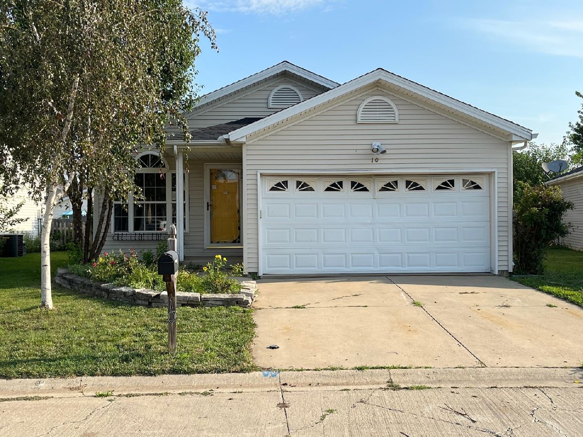 Condos & Townhomes & Homes Sold Prairieview Estates Bloomington Illinois, 10 Harrison