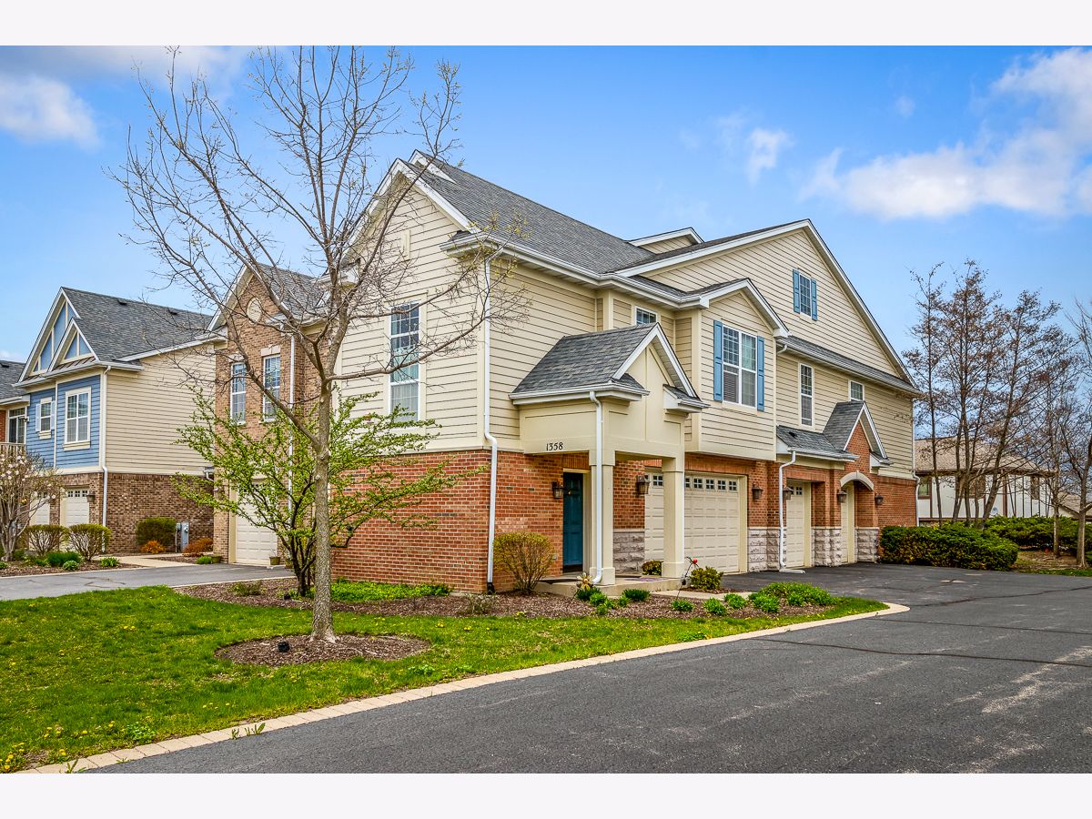 Condos & Townhomes & Homes Sold Lion's Gate Schaumburg Illinois, 1358 Scarboro