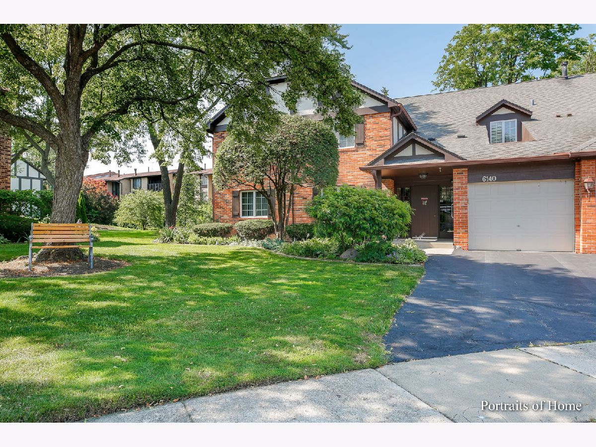 Stanhope Square Willowbrook IL, Condominiums For Sale & For Rent