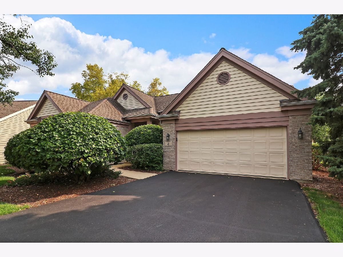 Homes & Condos & Townhomes Sold Boulder Ridge Lake In The Hills Illinois, 4 Riviera