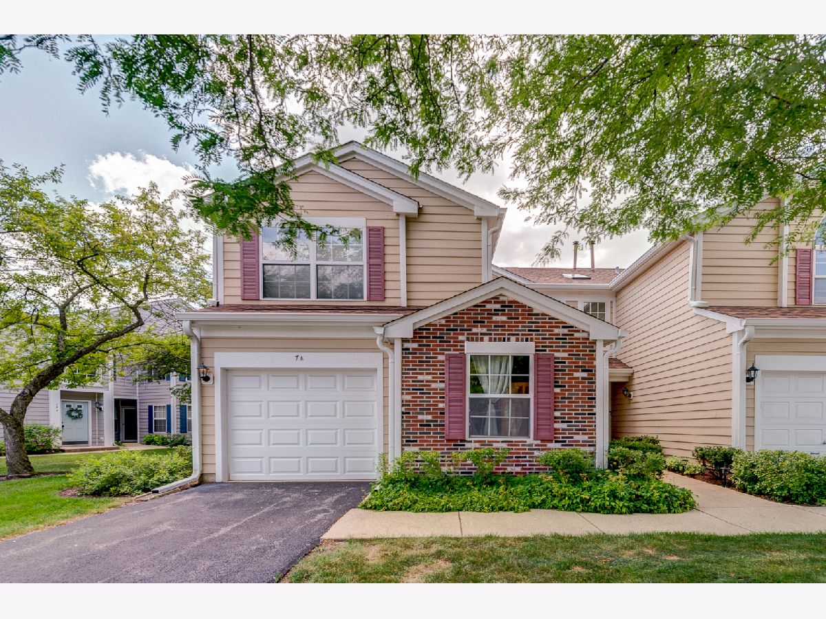 Manors Of Oak Knoll Streamwood IL, Townhomes & Condos & Homes For Sale