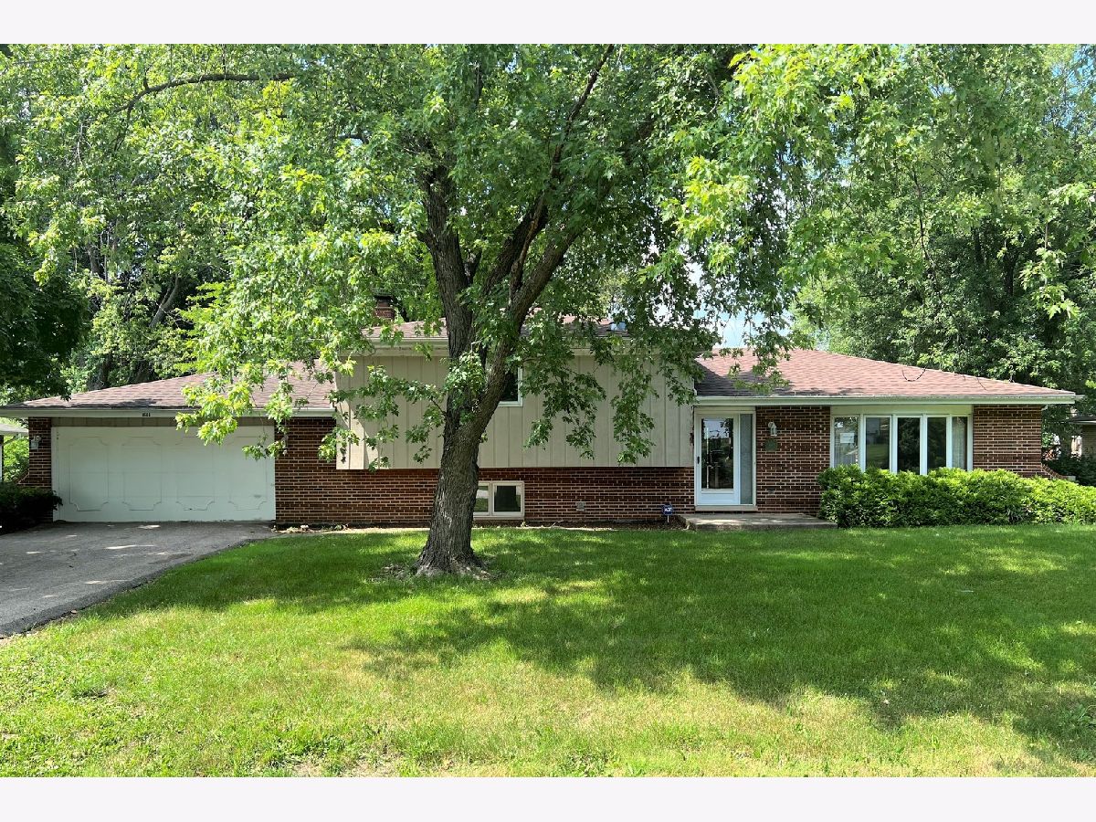 Homes Sold Capri Village Palatine Illinois, 1644 Denise