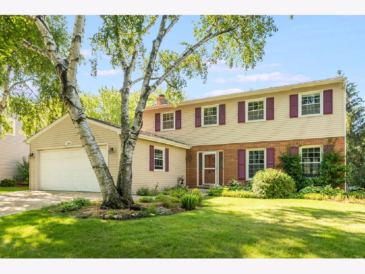 Homes & Condos & Townhomes Sold Brush Hill Naperville Illinois, 1334 Chestnut Ridge