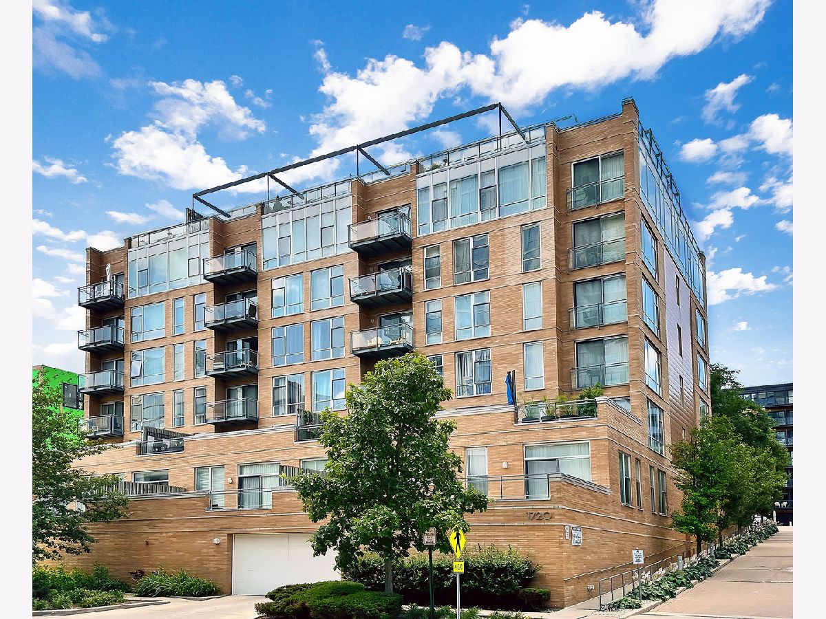 Condominiums Rented Sienna Evanston Illinois, 1720 Oak