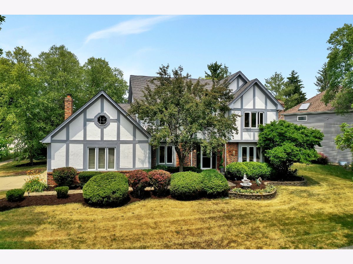 Townhomes & Condos & Homes Sold Willow Creek West Chicago Illinois, 970 Lakeside