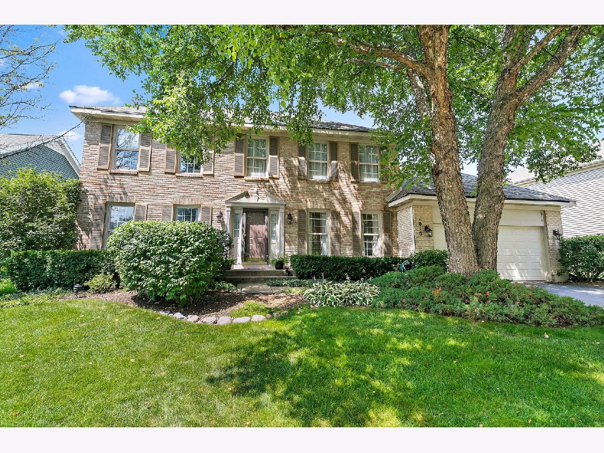 Homes & Condos & Townhomes Sold Cobblers Crossing Estates Elgin Illinois, 1010 Wakefield
