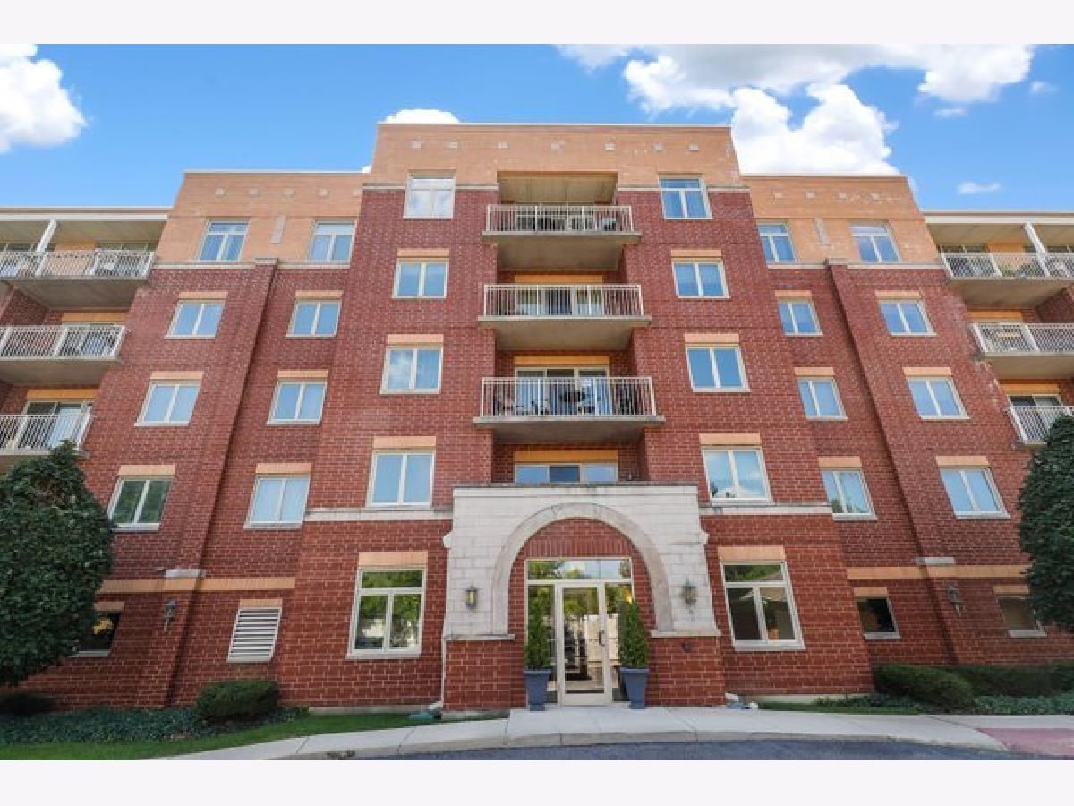 Condominiums Sold Oakview Estates Lombard Illinois, 500 Saint Charles
