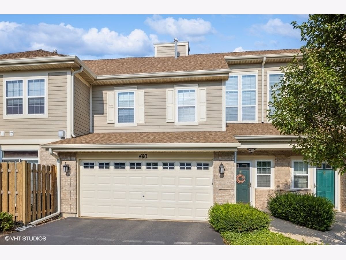 Townhomes Sold Forest Glen Carol Stream Illinois, 490 Keswick