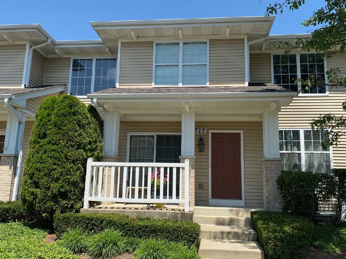 Townhomes Sold Walnut Glen Crystal Lake Illinois, 1272 Walnut Glen